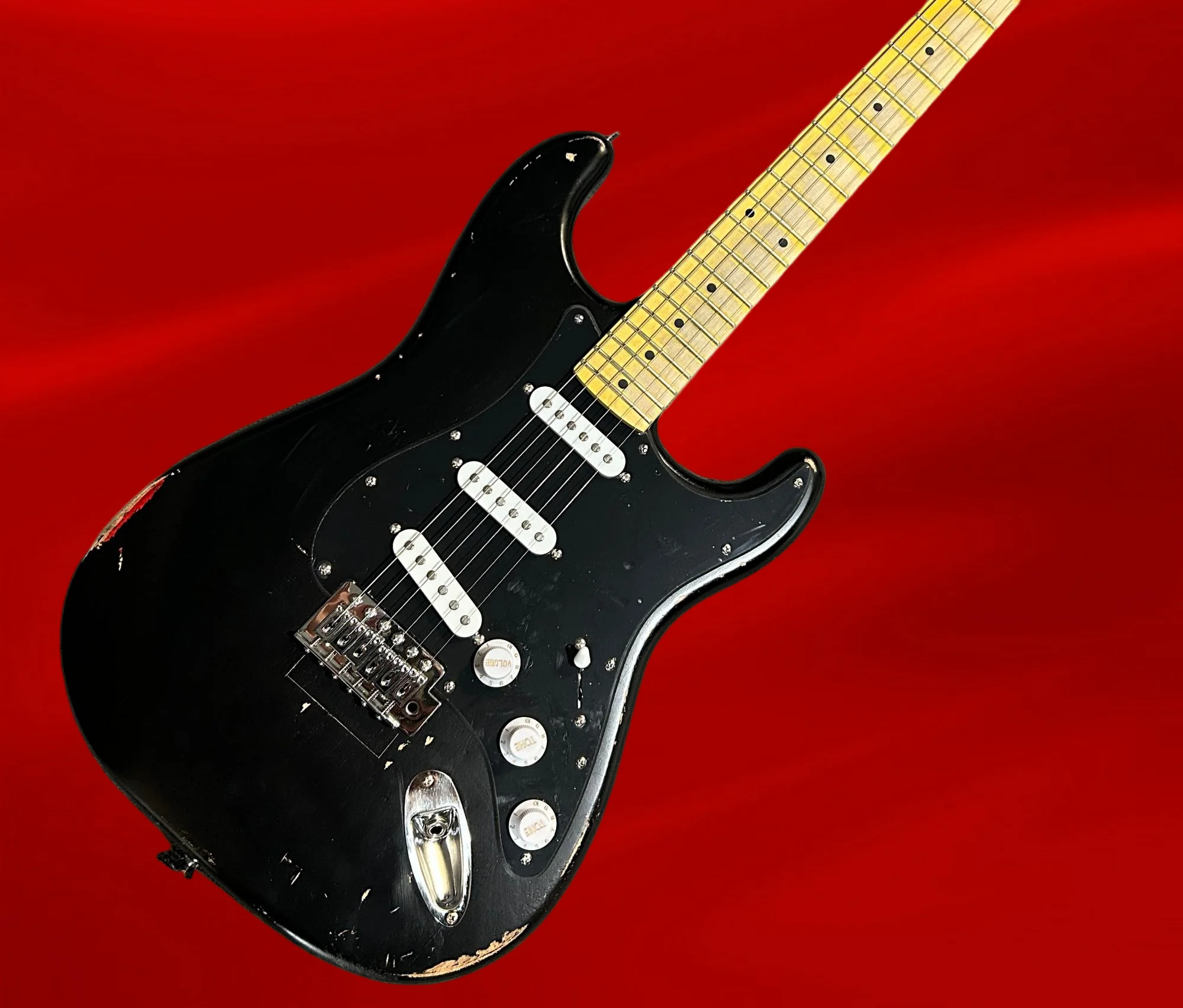 

2026 new Magic Black Color Vintage Guitar 6 Strings Yellow SSS Pickups Solid Alder Body Halloween Performance