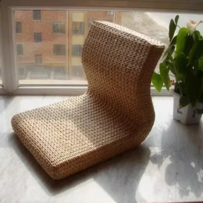 Japanese Tatami Floor Chair, Handwoven Wicker Backrest Seat with No Legs, Cushioned Rattan Lounger for Bay Window & Relaxation