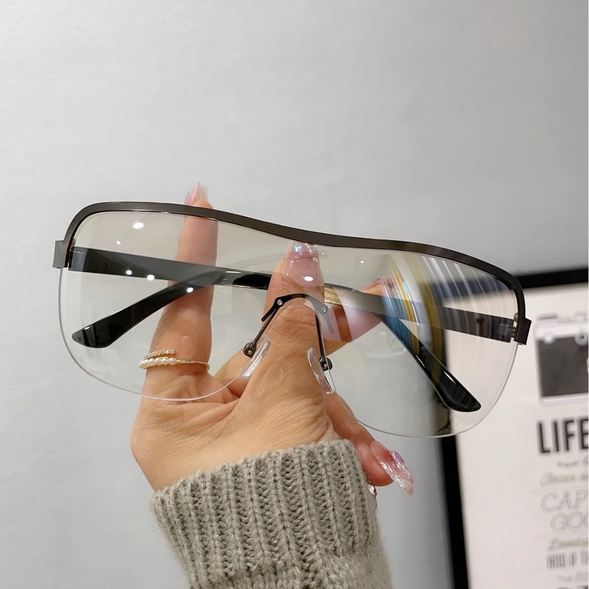 جديد النظارات الشمسية المستديرة النساء الرجال الإطار المعدني مستطيل نظارات شمسية الإناث النظارات الواقية للذكور الإناث النظارات