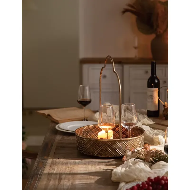 Factory Wholesale Retro Style Luxury Wedding Decoration Gold Metal Fruit Serving Restaurant Tray