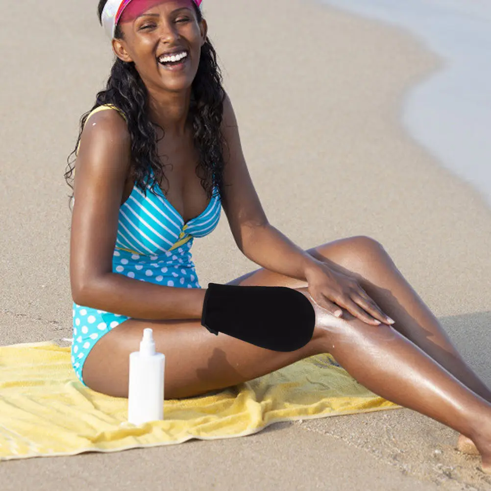 

Пара многоразовых перчаток для нанесения автозагара, аппликатор для лосьона и масла, необходимый для ухода за кожей