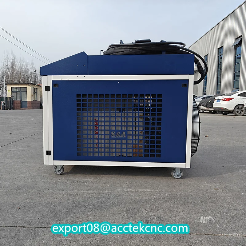 Machine de livres au laser pour déterminer la fibre, dissolvant de peinture antirouille, refroidisseur d'eau S & A, 6000W