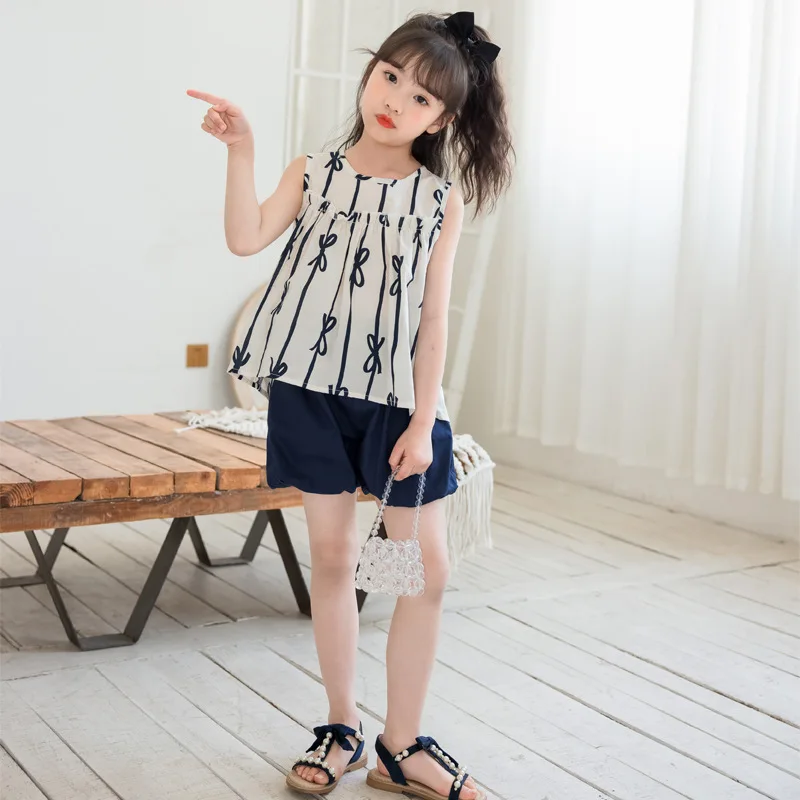 

2025 Girls' Shorts Suit for Summer Leisure Wear Two-piece Sleeveless Jacket Bud Pants for Children's Clothing