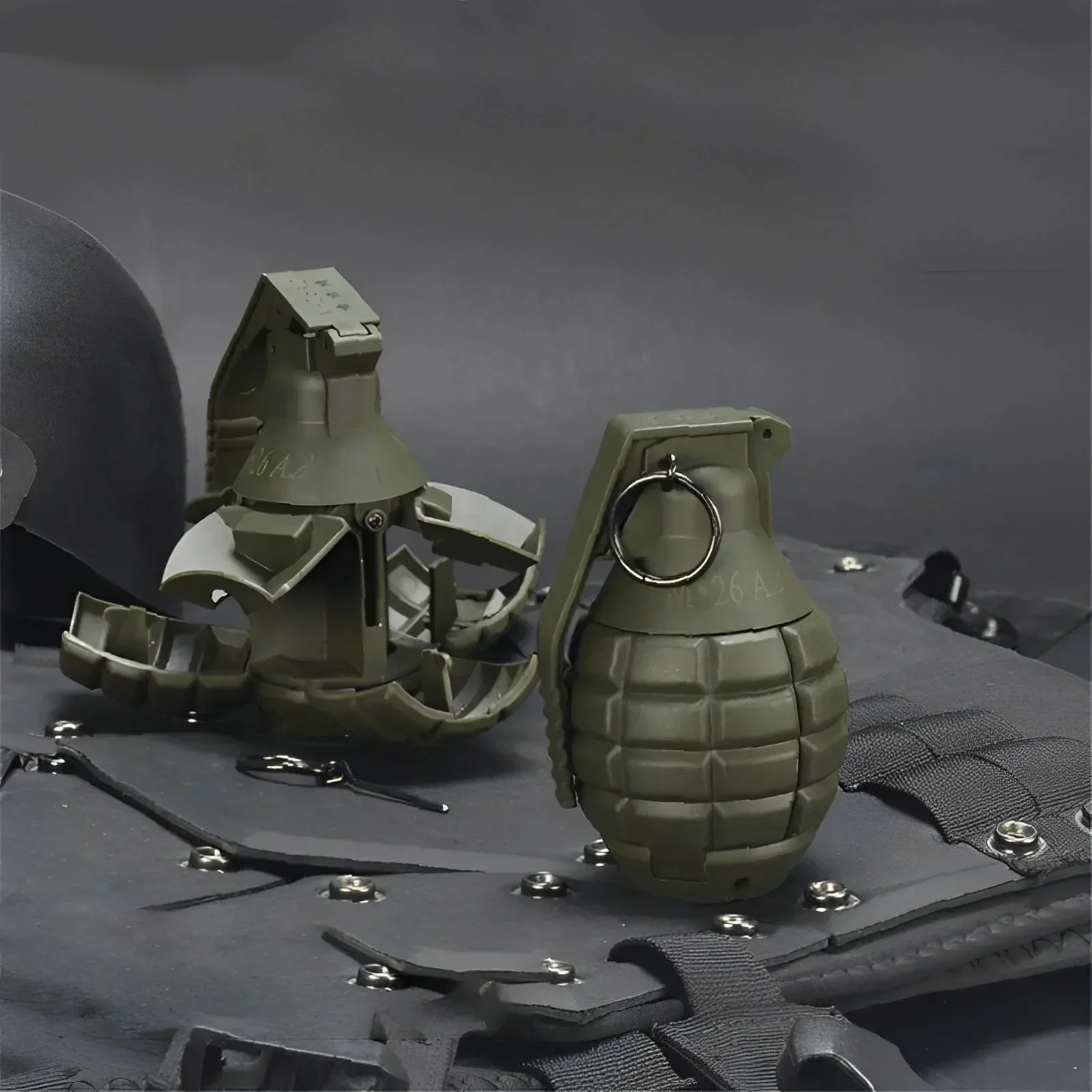 4/3 قطعة قنبلة يدوية نموذج M67 قنبلة يدوية الدعامة Bimulation Bmoke لعبة نموذج مناسبة لكرات الطلاء Birsoft Bhooting