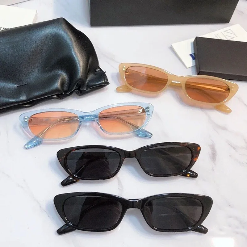 新しいレトロファッション小さなキャットアイサングラス女性眩しい色マリンレンズメガネ人気の衣装装飾メガネ女性