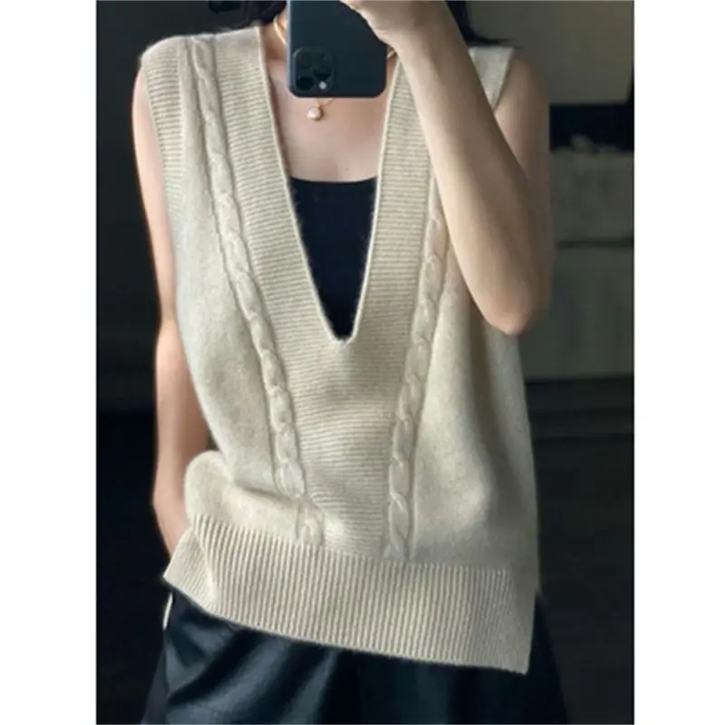 

Simple Temperament V-neck Knitted Vest Vest Pullover Layered Sleeveless Vest Soft and Glutinous Twist Sweater