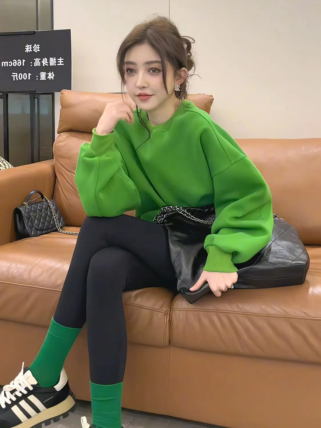 بلوزات المرأة القوطية الملابس امرأة الكفة شريط حول ياقة الملابس الرومانسية الفانيلا يحلق نظيفة المراهقين الشيكات ملابس العمل أحدث الدفء #1