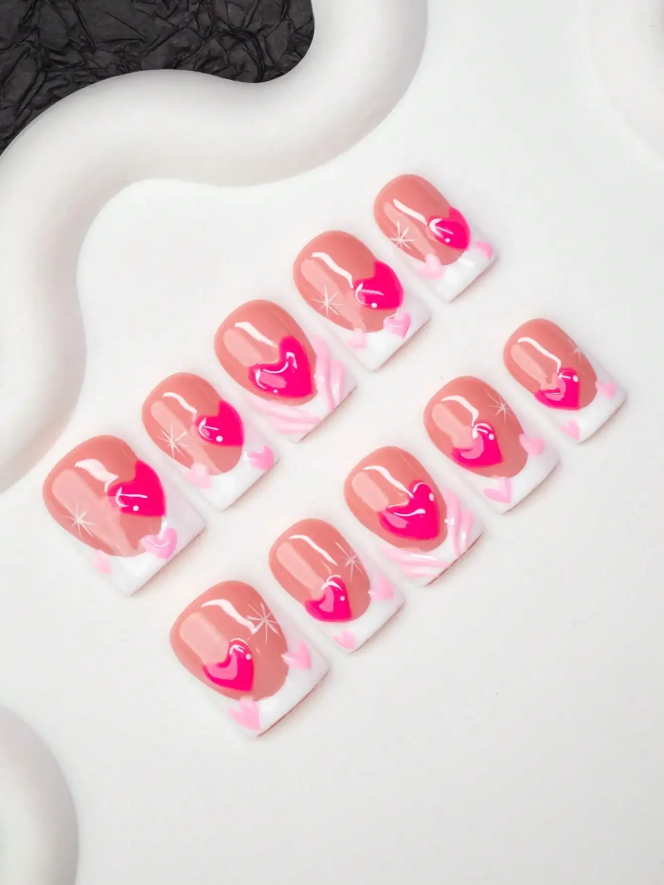 

10pcs Square-Shaped Handmade Nail Tips, Y2K Baddie Style, Nude & White Color With French Tips And Heart Designs, Suitable For Women And Girls, Includes Tools, Can Be Worn For Parties, Dances, And Daily Use, Great Gift For Ladies Press On Nails