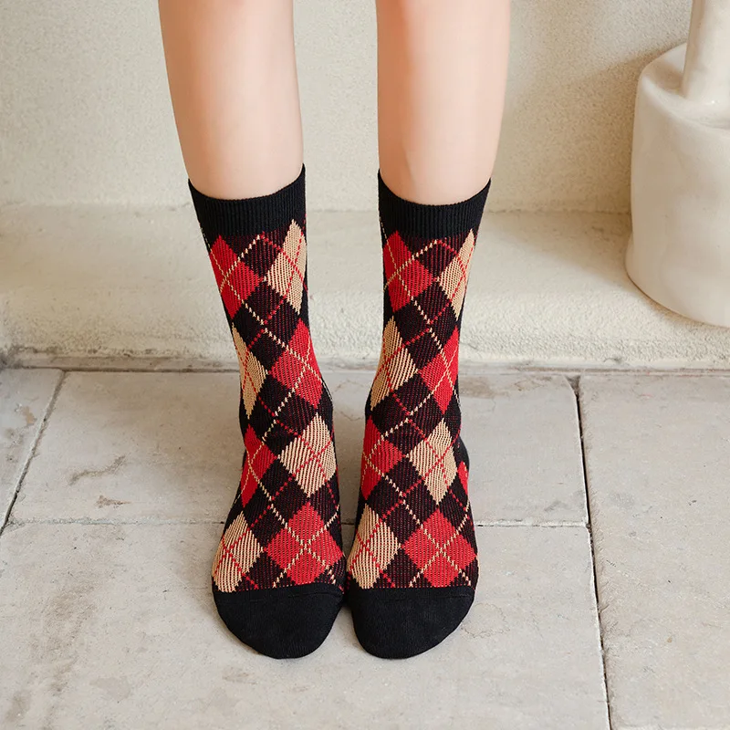 Women Socks  Autumn New Socks Fashion Lattice Cotton Preppy Style Happy Casual Deodorant Socks Female Socks High Quality