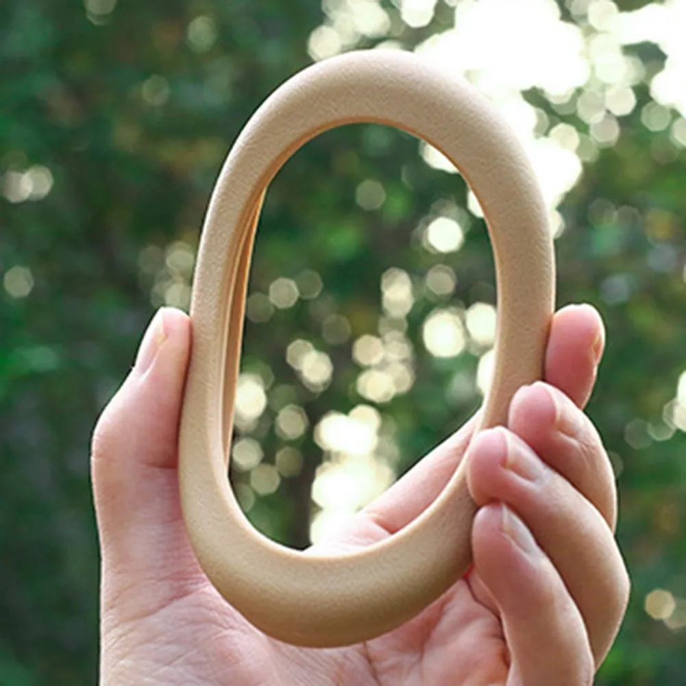 Wasserresistenter, transparenter Blumentopf für kleine Topfpflanzen. Die PET-Konstruktion verhindert Überlaufen. Geeignet für Balkon, Schlafzimmer, Schreibtisch