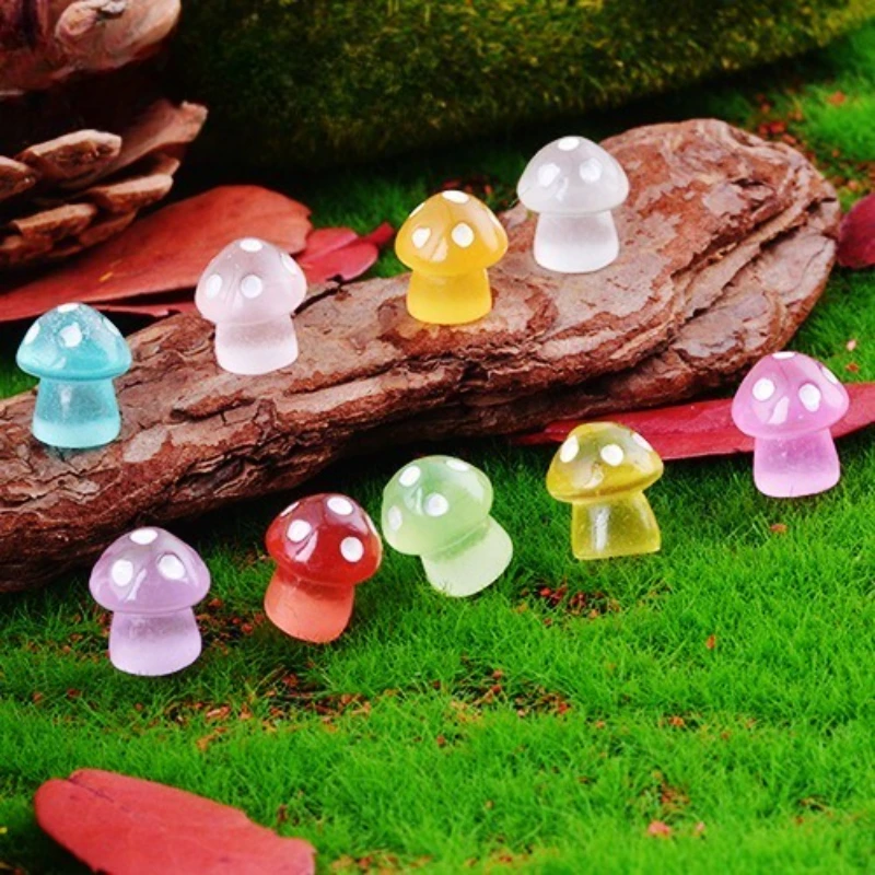 100/50pc Luminous Mini Mushroom Figurines  Glow-in-the-Dark Mushrooms Micro Landscape Ornaments DIY Crafts And Home Decoration
