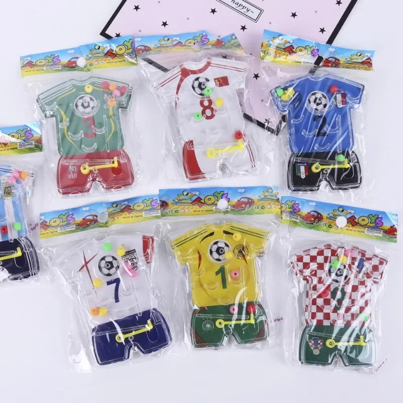 1pcs Football Pinball Maze Toys Fingertip Toys Soccer Team Game Maze Kids Birthday Party Favors Goodies Fillers Pinata Gifts