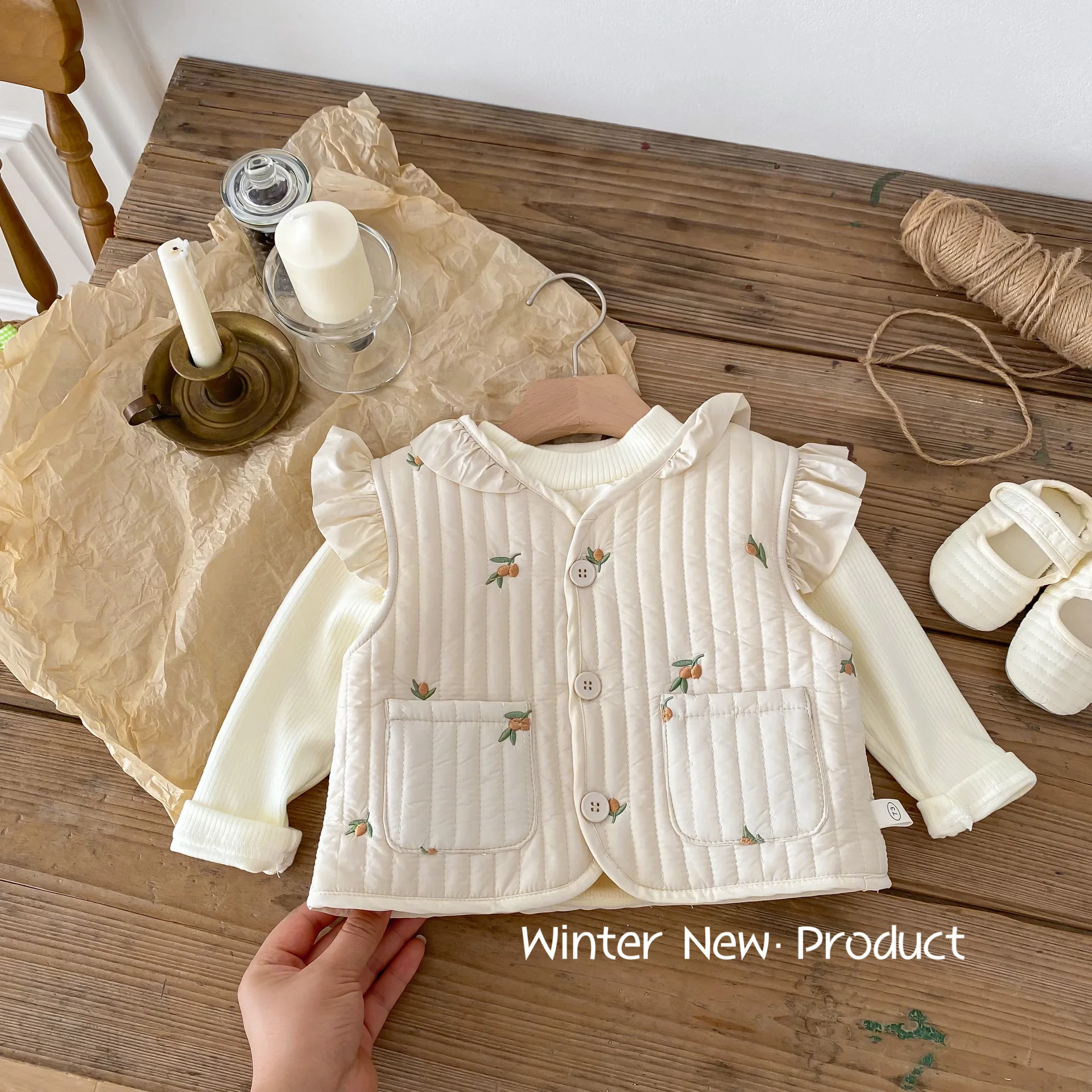 Children Clothing Girls Cashmere Vest Winter Korean Style Baby Girls Quilted Embroidered Jacket Flying Sleeve Casual Sweet Top