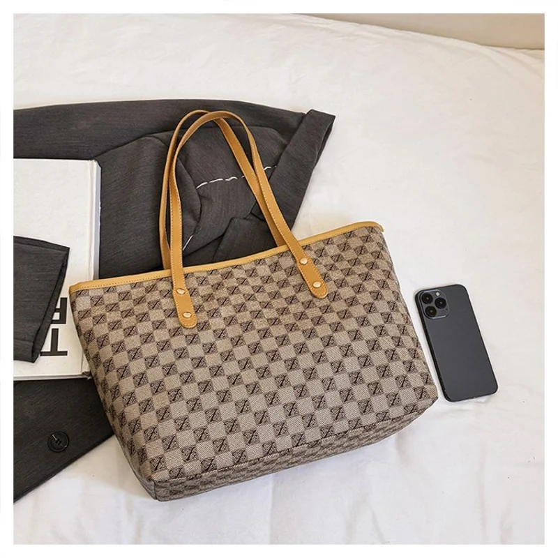 حقيبة كروس عصرية للسيدات مصنوعة من الجلد المطلي بالياسمين ذات مظهر يومي غير رسمي عالي الجودة #5