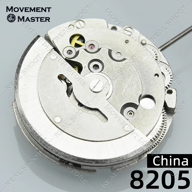Cina 8205 movimento a tre pin a tre punti doppio calendario bianco 8215 pezzi di ricambio per movimento dell'orologio