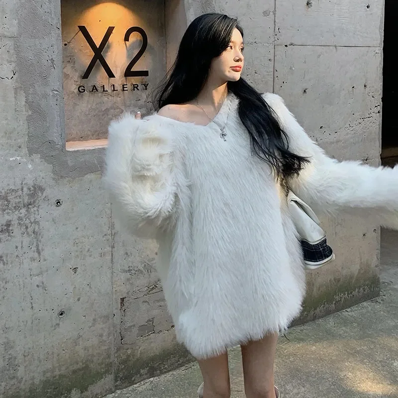 Korean Loose Mink Fur Top Trend 2024 Autumn and Winter New Loose Fashion Versatile V-neck Hoodie for Women Solid Color Commuting