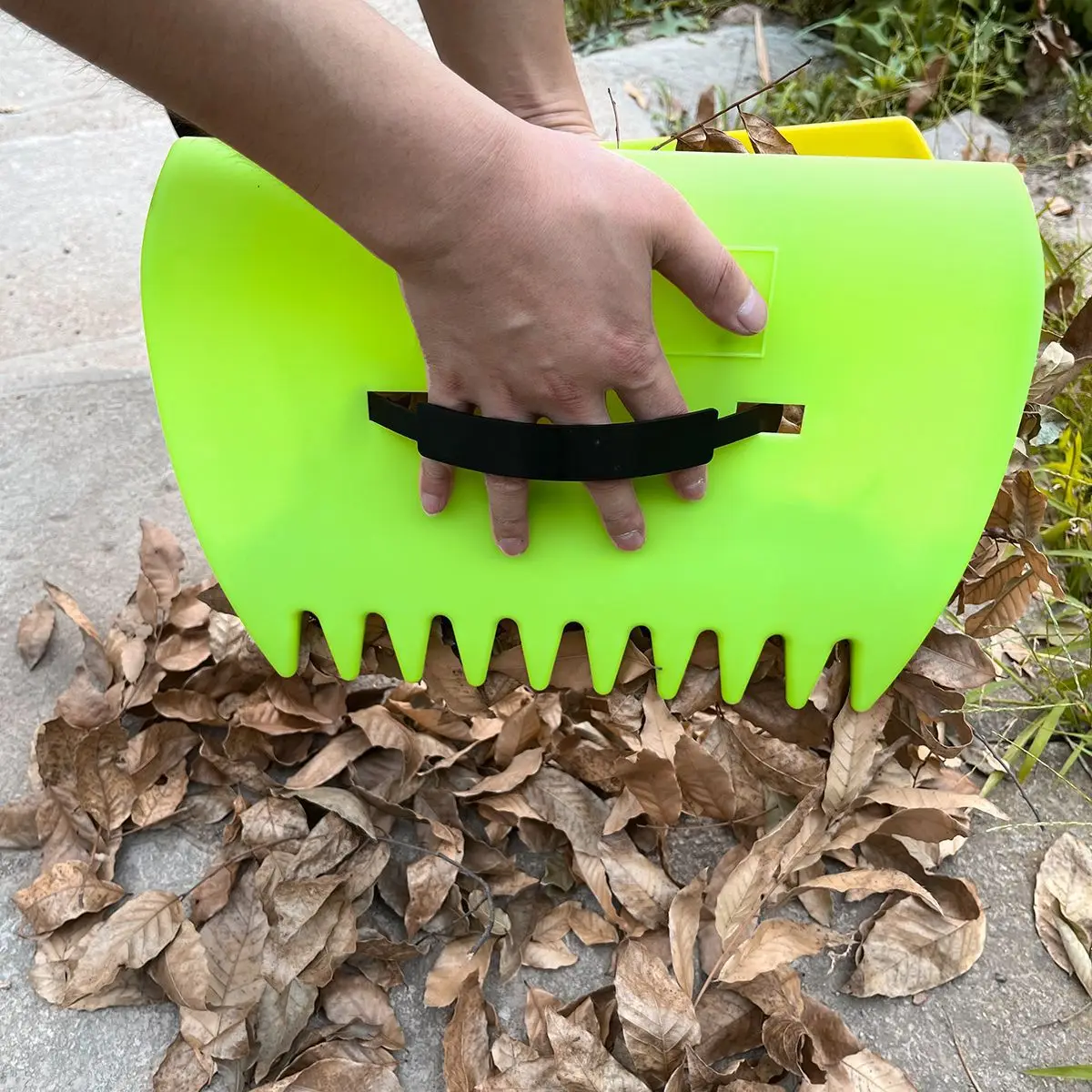 Outdoor Leaf Clip Gardening Plastic Rake Garden Cleanup Leaf Rake Garden Tools Outdoor Garbage Removal Cleaning Tools