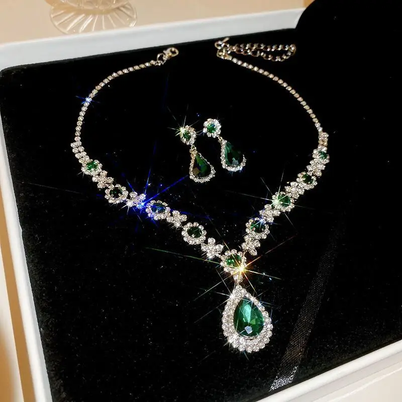 Colar de brincos de diamante incrustados com gotas de água, pingente de moda de luxo leve, corrente de clavícula