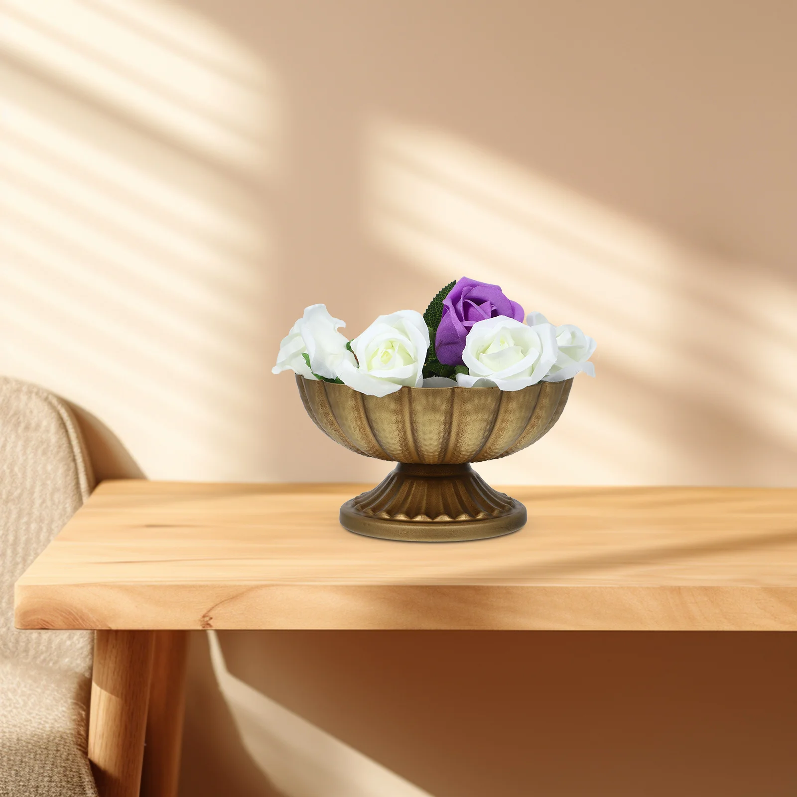 

Vintage Flowerpot Iron Roman Planter Decorative Plant Holder for Balcony Garden Porch Front Door Wedding Floral Arrangements