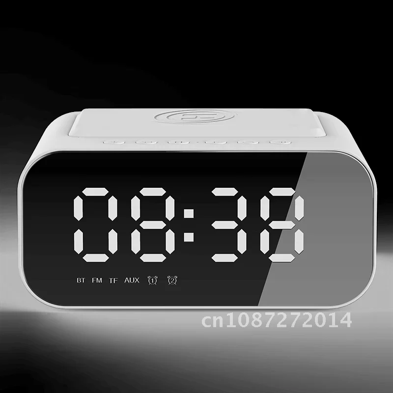 Digital Alarm Clock Bluetooth Speaker FM Radio Wireless Fast Charging Pad Phone USB Charger Charger Clock Table