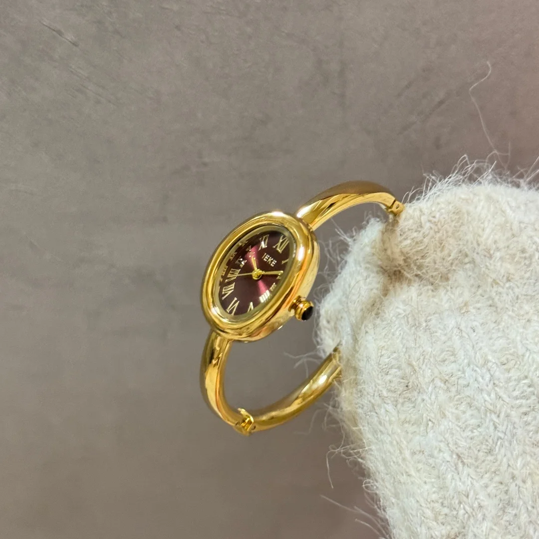 IEKE Vasca Da Bagno Quadrante Ovale Orologio Da Polso D'oro Donne di Marca Famosa Orologi Al Quarzo Regalo Delle Signore Orologi Da Polso Relojes Para Mujer