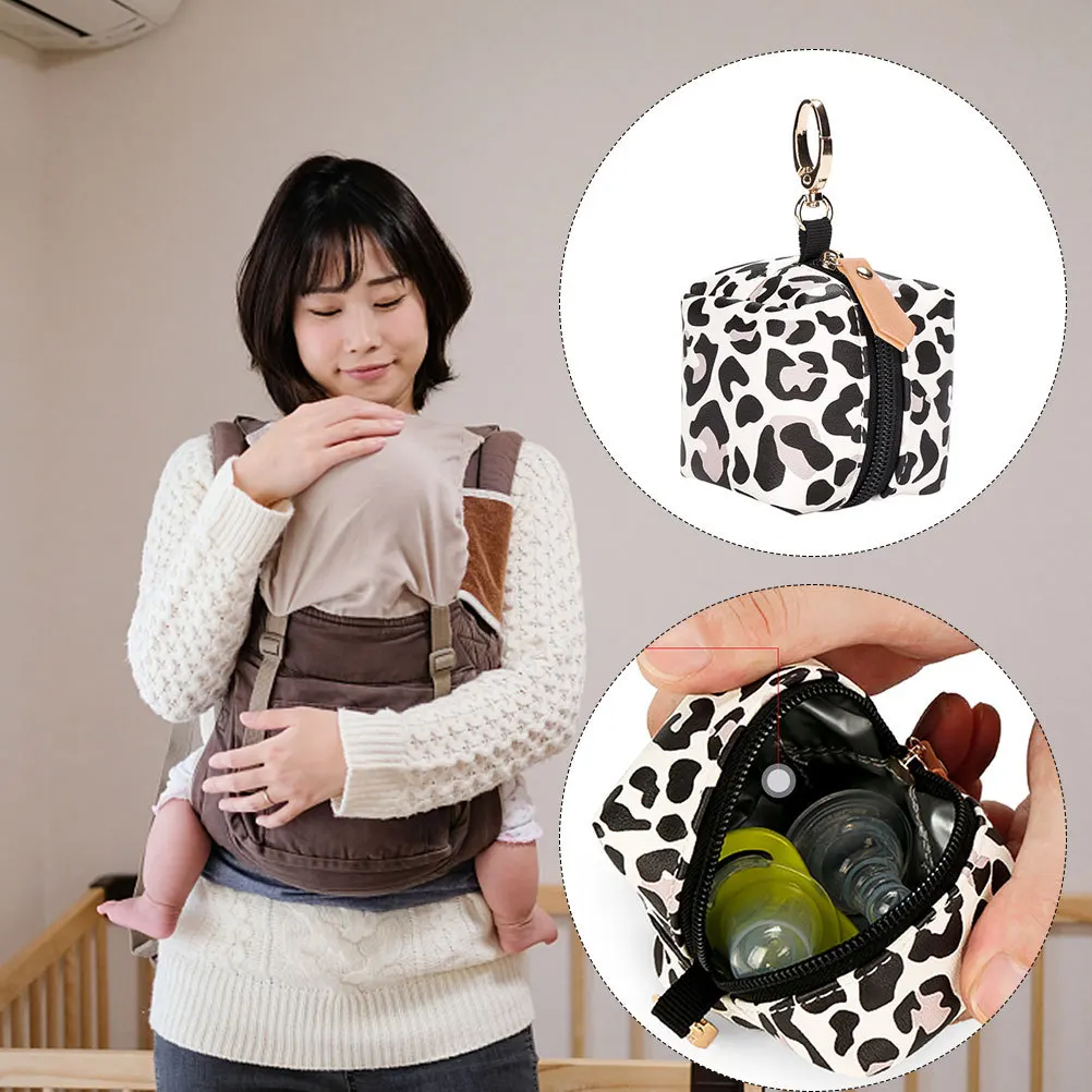 

Portable Waterproof Pacifier Case for Pacifier Holder Premium Material Storage Pouch Travel Friendly Compact