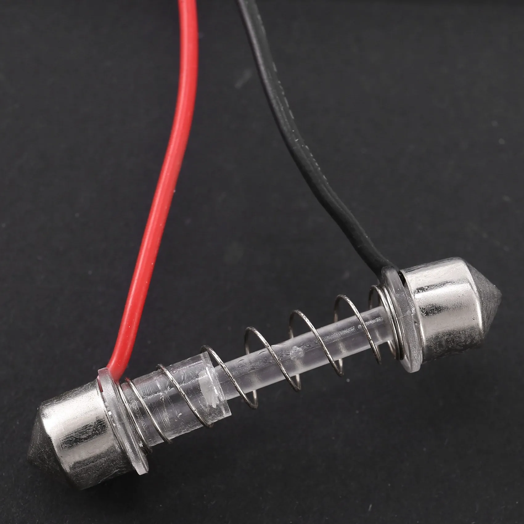 

Эффективные светодиодные лампы для подсветки номерного знака, 2 шт., белые, 18 SMD 3528, для BMW E53 X5 1999-2003, E83 X3 2003-2010