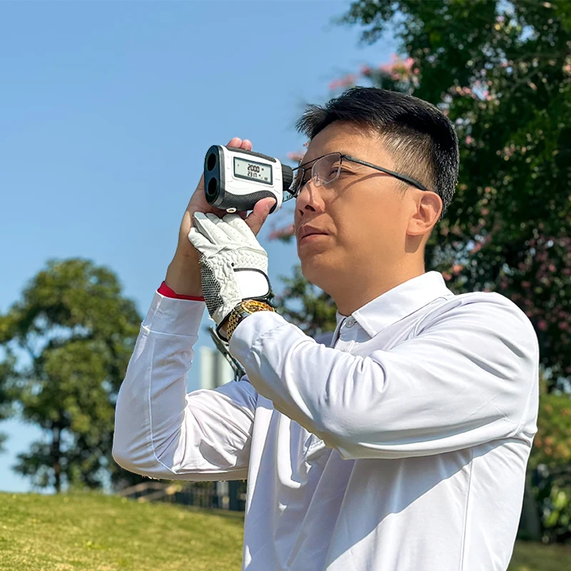 Digital Battery Powered GPS Golf Rangefinder with Slope and Yards Display Golf Distance Meter