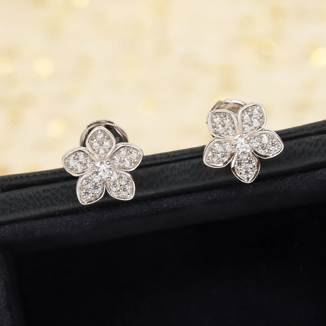 

2026 Hot Brand Pure 925 Sterling Silver Jewelry Lady Flower Diamond Cherry Stud Earrings White Round Back Lock Luxury Quality