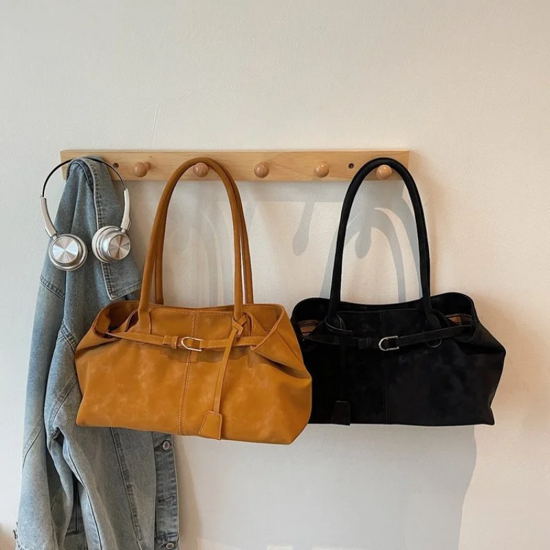 

Luxury Brand Tote Bag For Women, Crafted From High-Quality Leather With Timeless Elegant Appeal And Spacious Interior