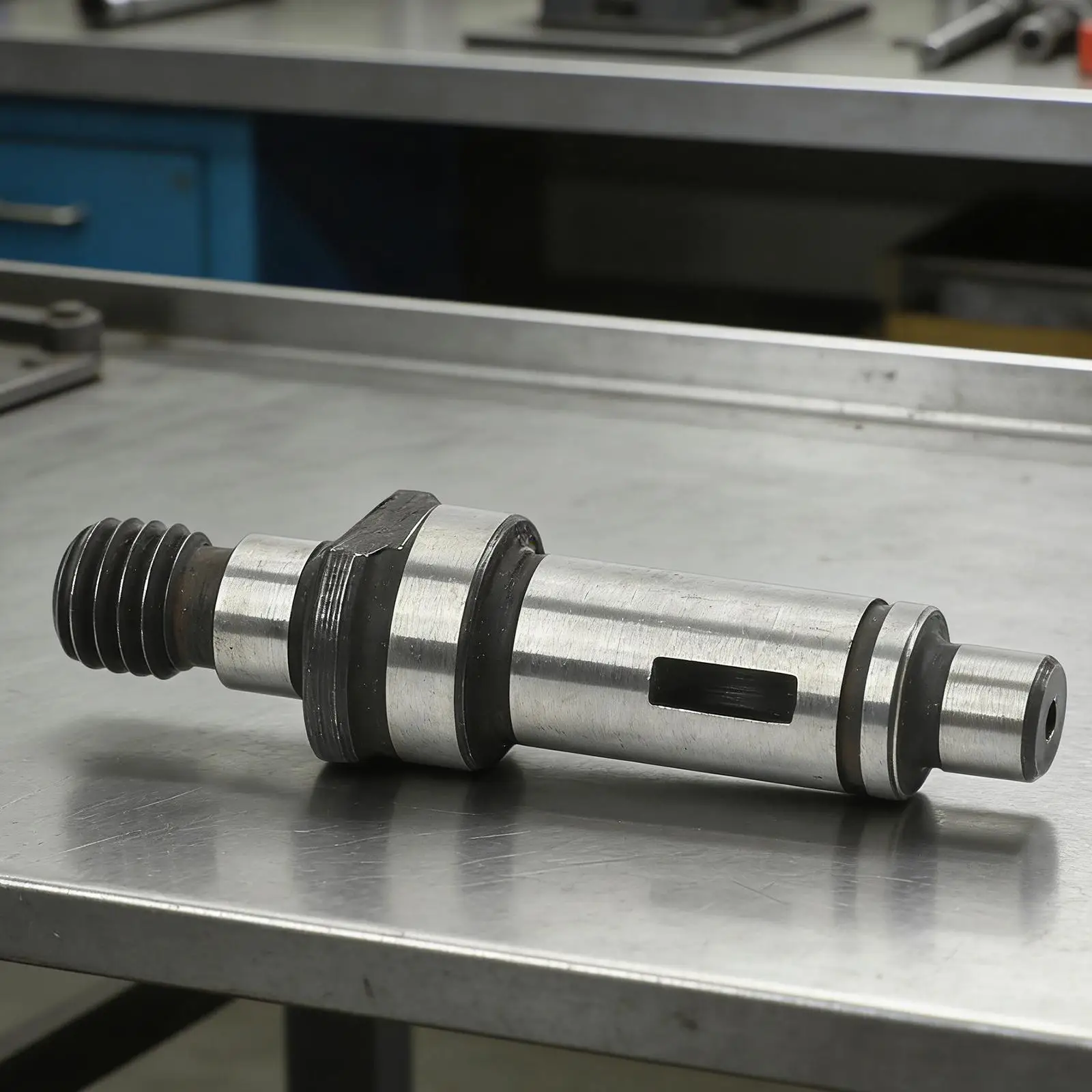 

Биметаллический выходной вал шпинделя угловой шлифовальной машины, 0.052 кг, биметаллический, диаметр вала 10 мм, длина 63 мм