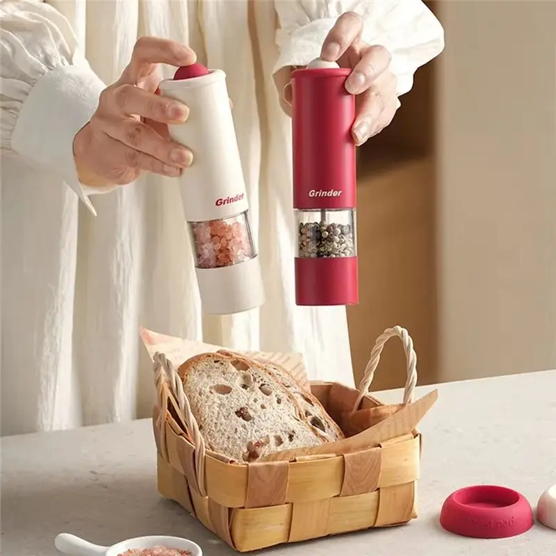 AA94-Electric Pepper Grinder Kitchen Freshly Ground Seasoning Pepper Powder Particles Pepper Grinding Kitchen Utensils