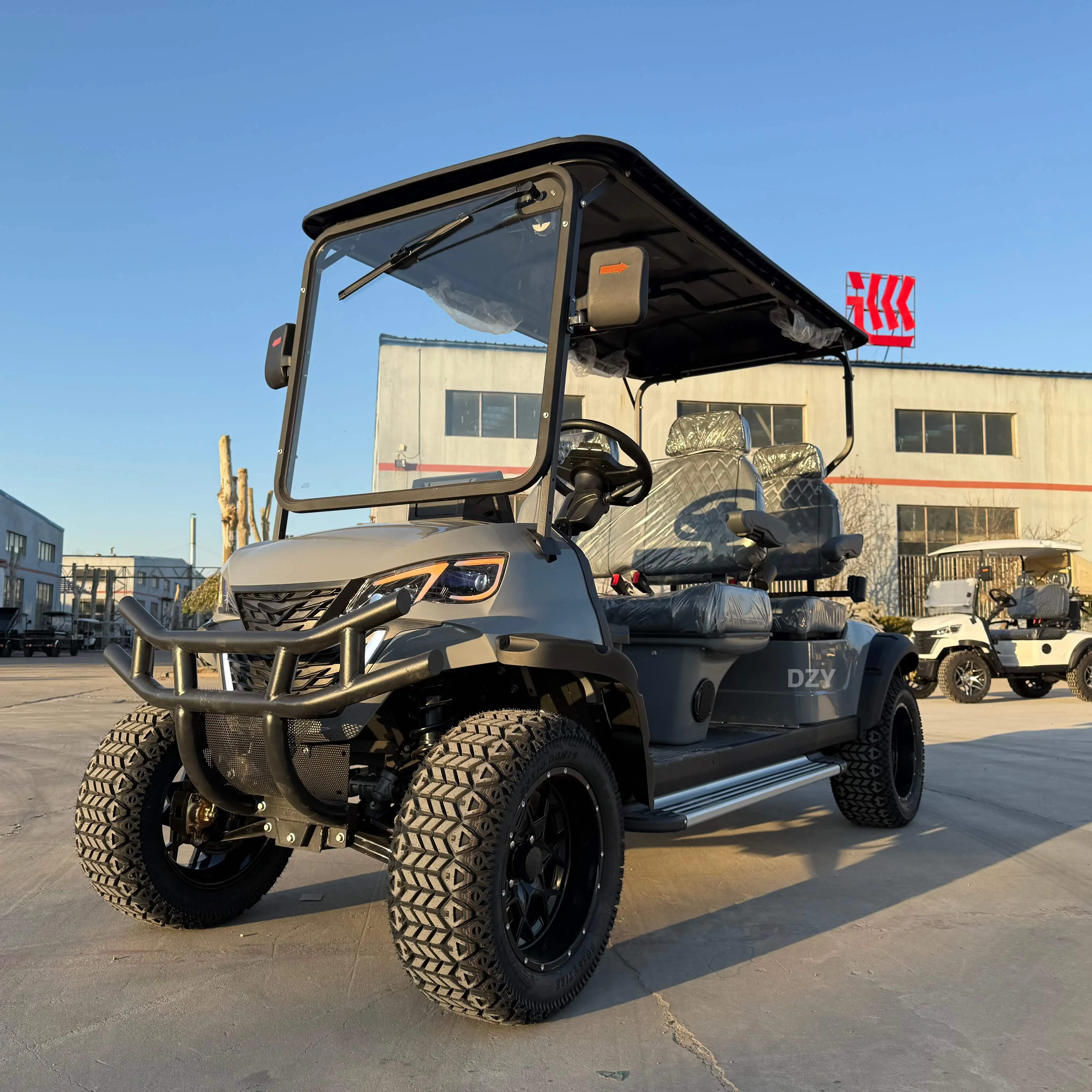 عربة جولف ذات تعليق مستقل 4 ركاب كهربائية لمشاهدة معالم المدينة متعددة الأغراض عربة أطفال قانونية على الطريق #2