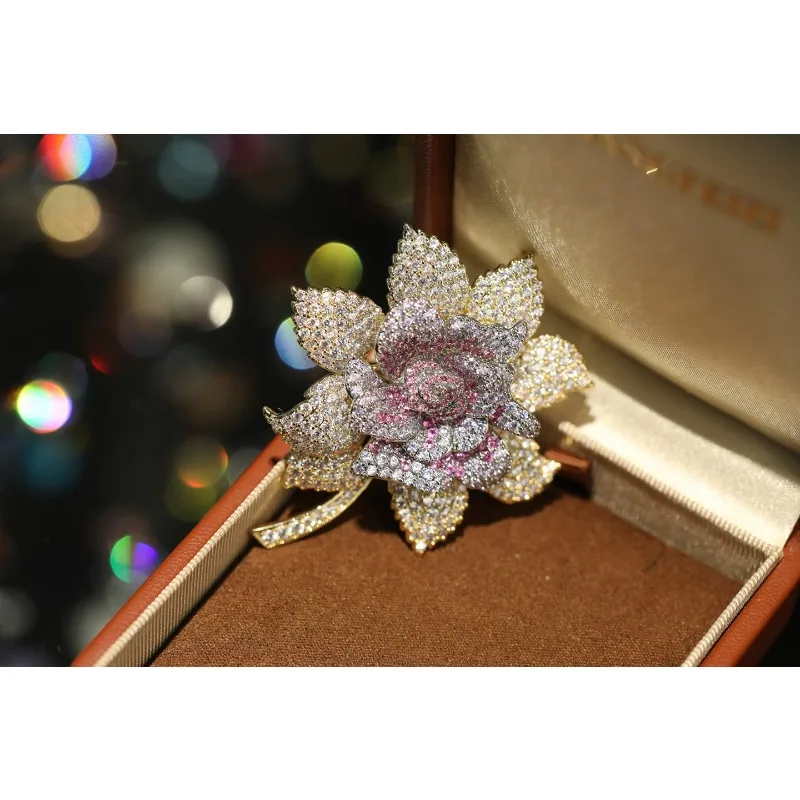 Luxury Heavy‑Duty Rose Brooch Elegant Lapel Pin Formal Dinner Suit Accessory Fashion Corsage for Women