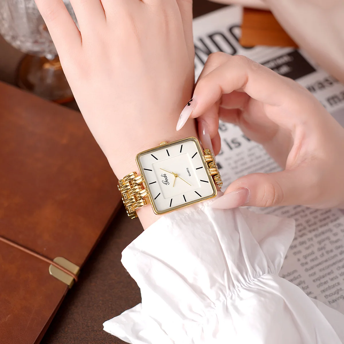 Reloj de negocios para hombre, relojes cuadrados simples para parejas, relojes de pulsera de cuarzo ultrafinos de acero inoxidable resistentes al agua para mujer