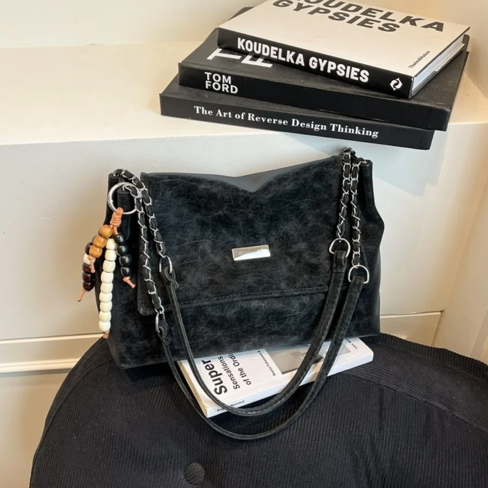 Vintage Ketten-Schultertasche aus Leder mit Großer Kapazität Crossbody-Tasche Tragetasche für Reisen – Detail 8