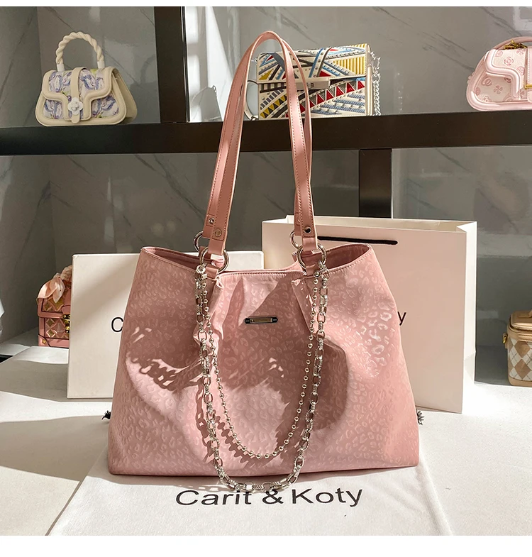 High Quality Large Capacity Tote Bag Women Handbag Commuter Bag Pink Color Chain Shoulder Underarm Bag Female Armpit Lady Purse