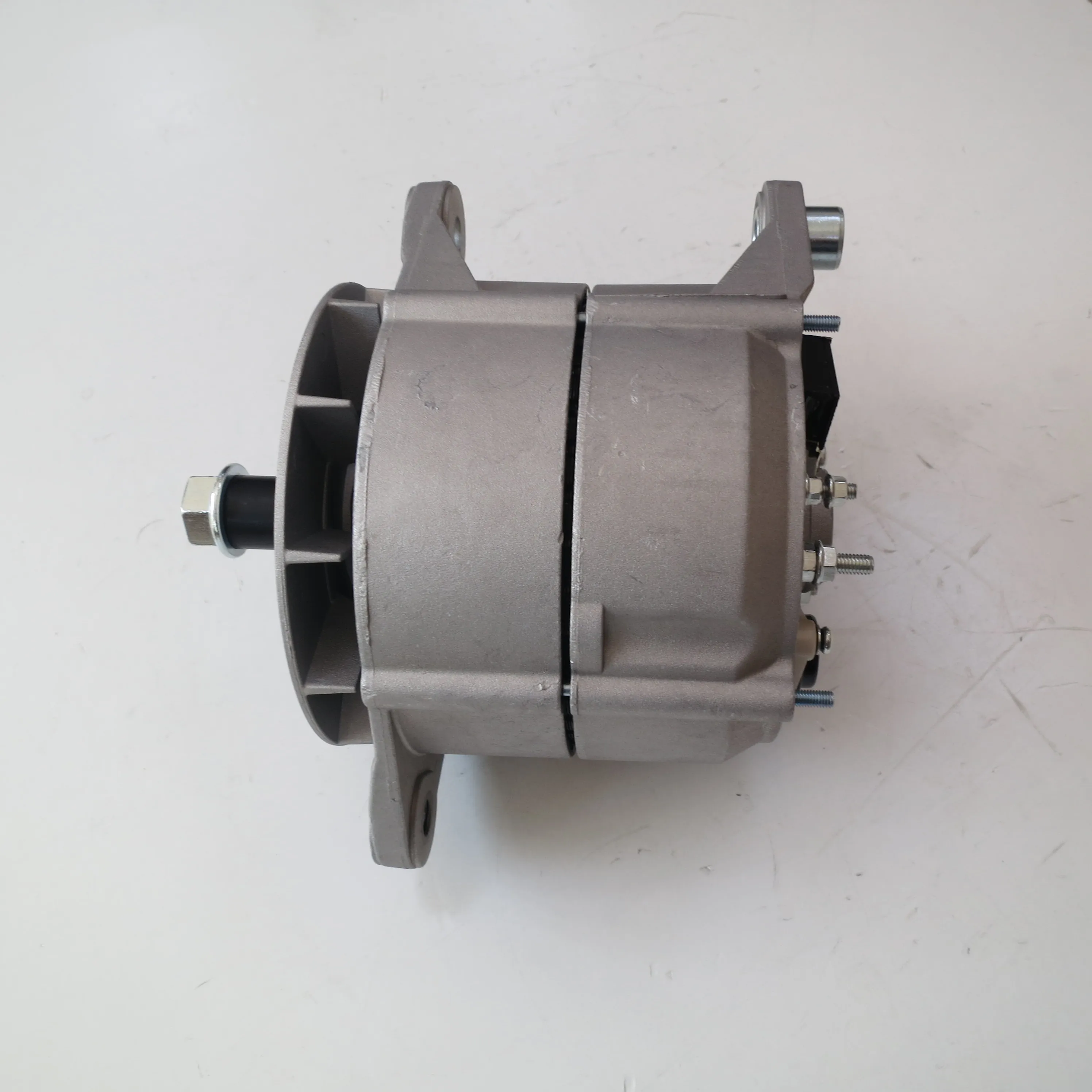 Werkseitiger Diesel-Engineegenerator-LKW-Generator 125849 A1