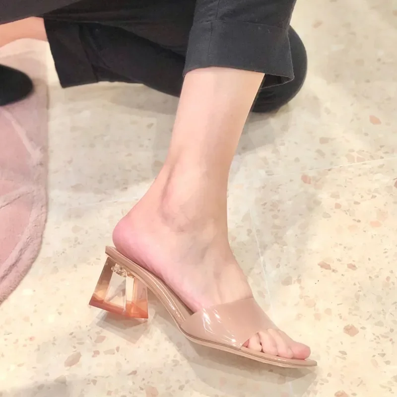 Women's Transparent Crystal Heel Sandals Square Root Patent Leather Crystal Slippers Women's Summer Fashion Shoes 2023