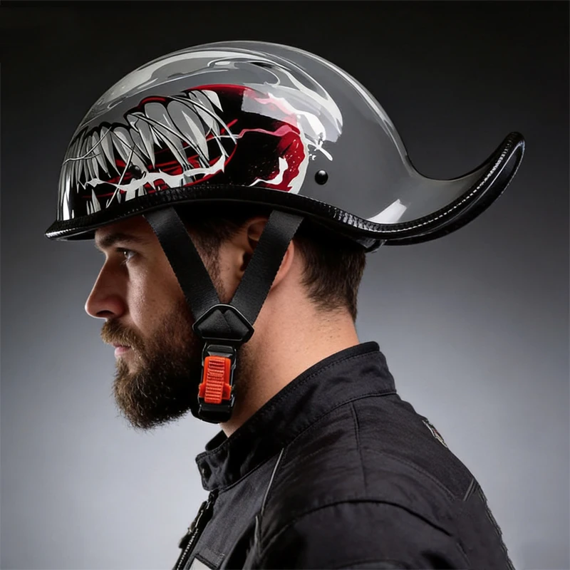

Retro-style half helmet and fashionable hooded helmet, suitable for men and women to wear year-round while riding motorcycles.