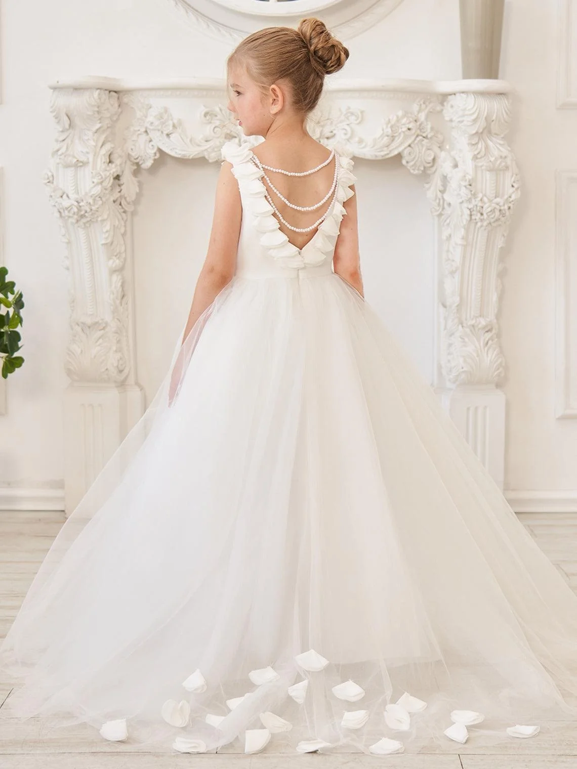 

Communion Dresses White Flower Girl Dresses For Wedding Lace Appliques Beaded Pageant Gown Custom Made