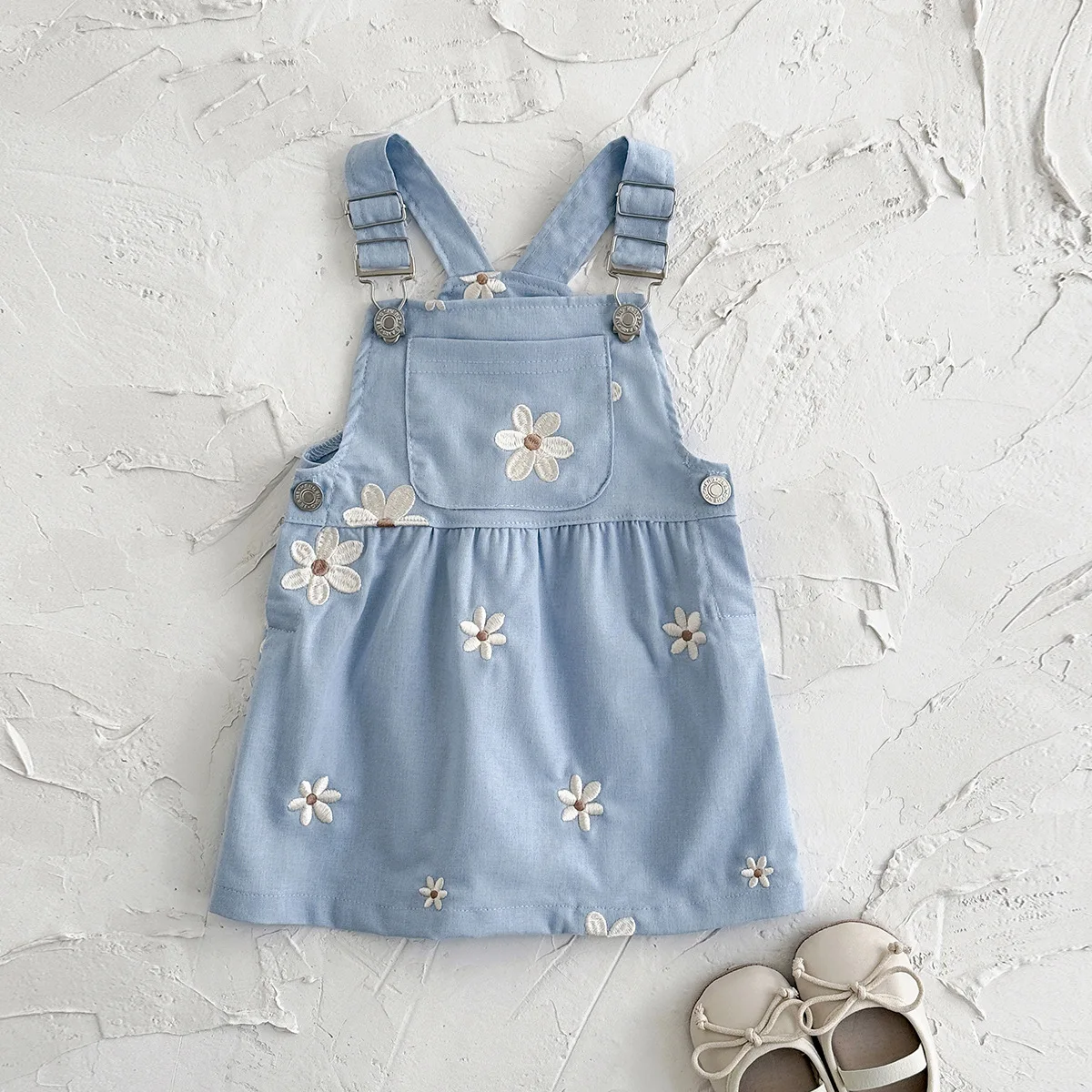 

2026 New Summer Baby Rompers Strap Skirt Flower Embroidery Casual Girl Strap Skirt Girl New Born Baby Girl Clothes Bodysuits