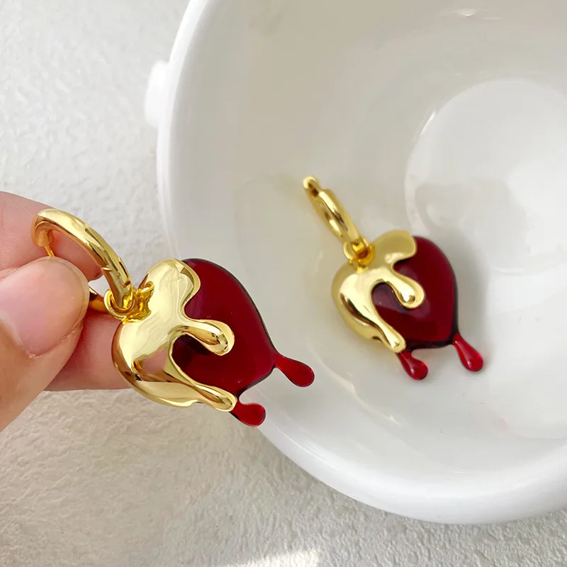 Delicate Jewelry Irregular Heart Earrings 2022 New Trend Vintage Temperament Red Resin Drop Earrings For Girl Lady Gifts