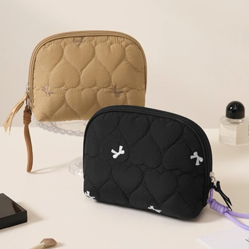 Korean Style Heart Women's Cosmetic Bag Soft Makeup Organizer Small Clutch Handheld Storage Pouch for Ladies