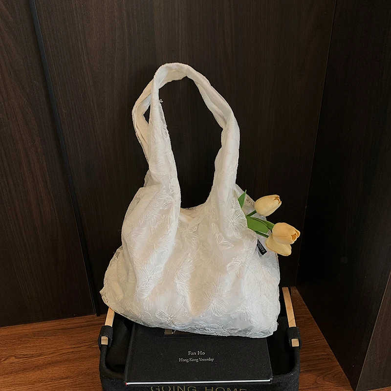 

Нейлоновая модная весенняя новая сумка-тоут с кружевными цветами, свежие женские сумки на распродаже, брендовая универсальная сумка на плечо большой вместительности 2025 г.