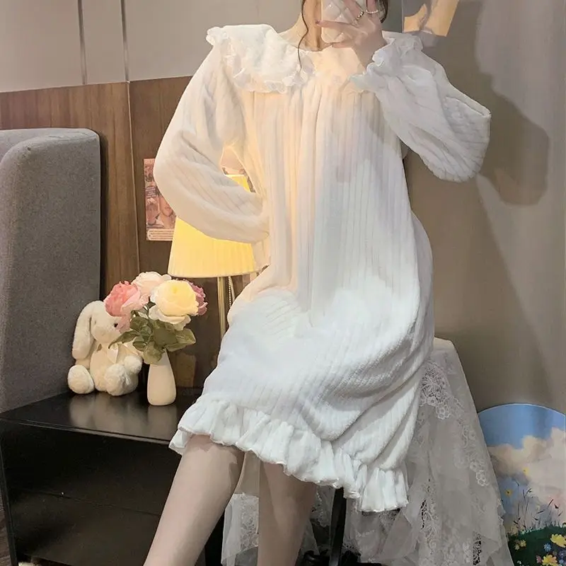 Fleece Women Nightgown Korean Lace Sleepwear Winter Night Dress Knee Length One Piece Pajamas Peter Pan Collar Warm Home Wear