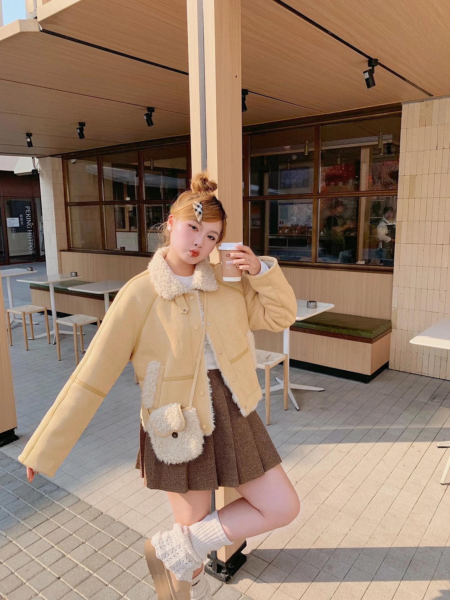 

Herwear Micro Plump MM Bear Candy Slimming Winter Milk Yellow Fur ort Coat Women Large Size Inteated Leather And Fur Jaet