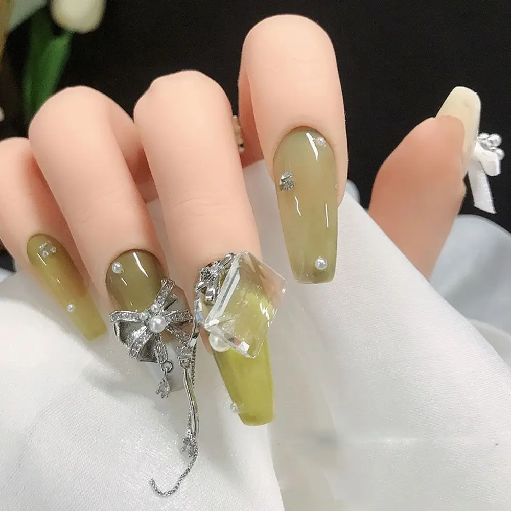 Fai da te argento 3D Manicure gioielli ciondoli per unghie Bowknot cristallo strass per unghie lega di metallo decorazione per unghie donne