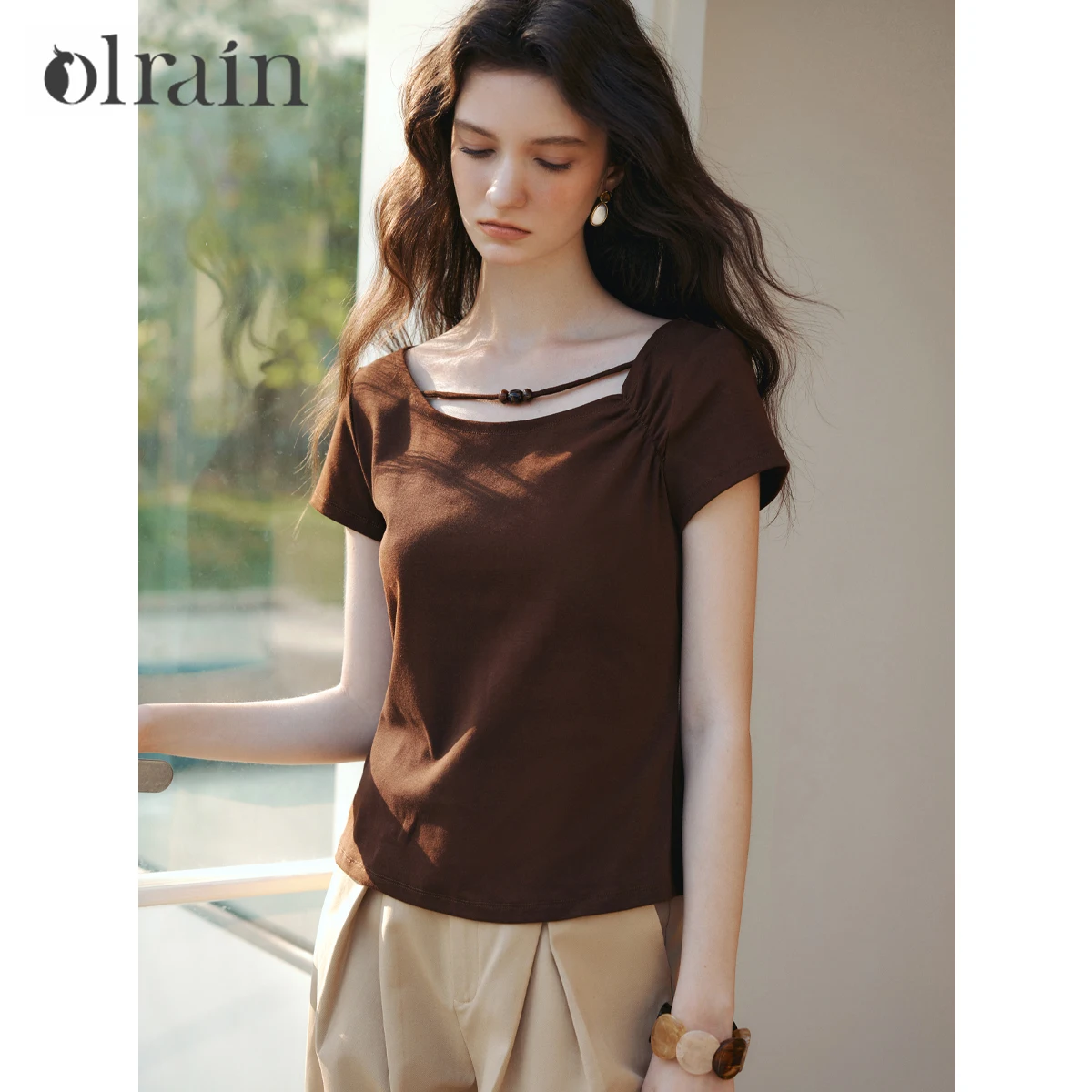 OLrain Elegant French Bead Square Neck Women's Top 2026 Summer Asymmetric Ruched Casual Versatile Slim Knit T-shirt O58XT005812
