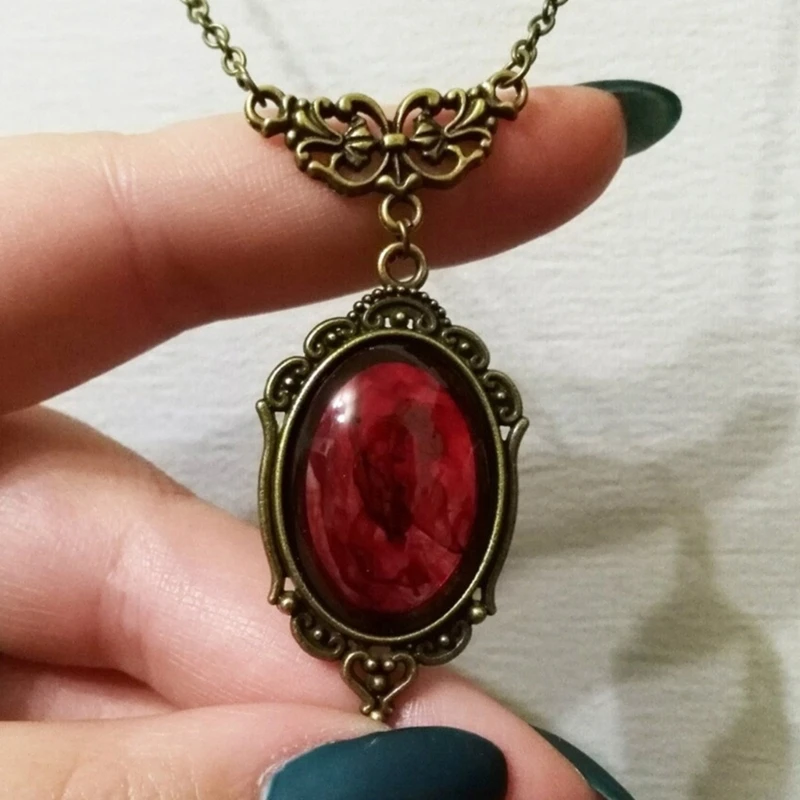 Red Quartz Charm Necklace Vintage Oval Pendant Necklace Fashion Jewelry Gothic Necklace Accessory for Women Girls